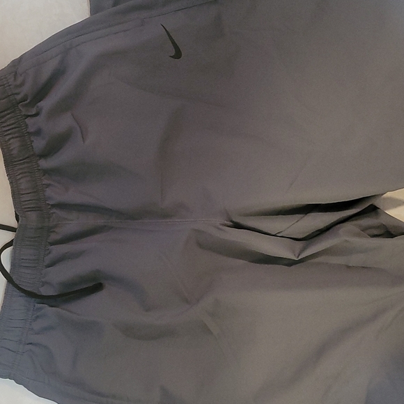 Nike dri-fit sweatpants - Picture 1 of 4